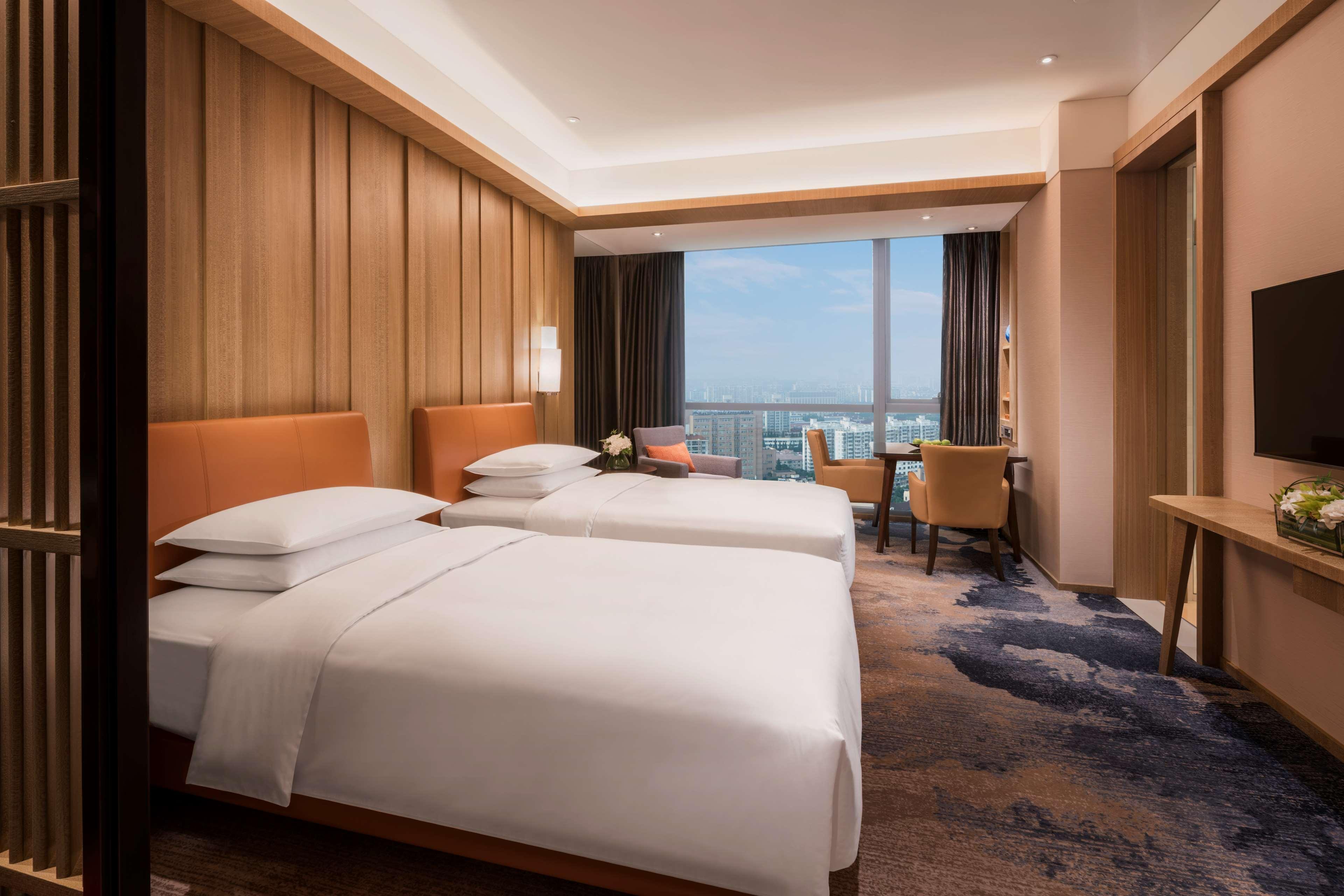 Hyatt Regency Wujiaochang 5*